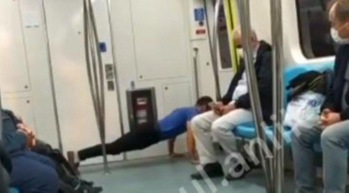 Marmaray'da şaşkına çeviren anlar: Kimse ne olduğunu anlayamadı