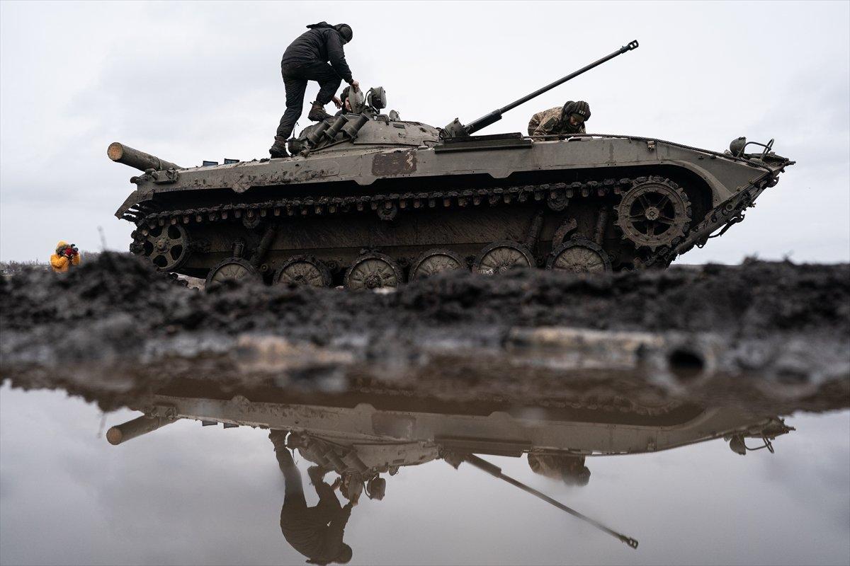 Ukrayna, Donbas yakınına 120 bin asker sevk etti