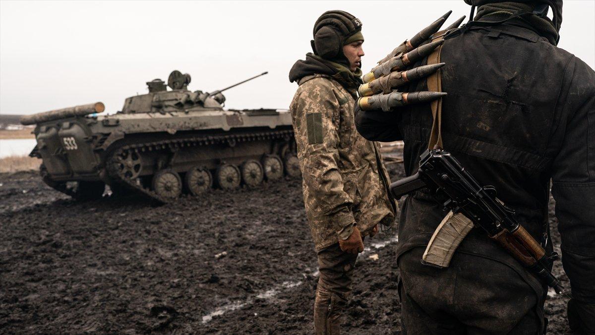 Ukrayna, Donbas yakınına 120 bin asker sevk etti