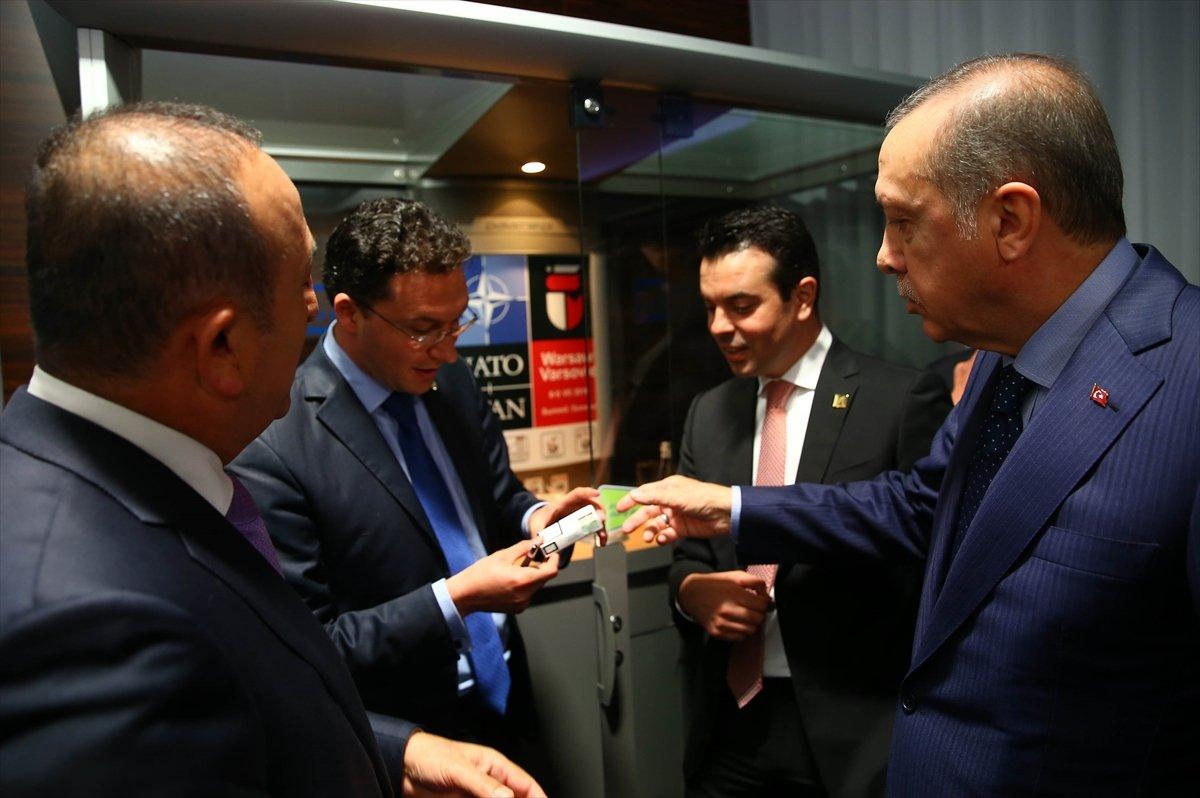 Cumhurbaşkanı Erdoğan'ın topladığı sigara paketleri sergileniyor