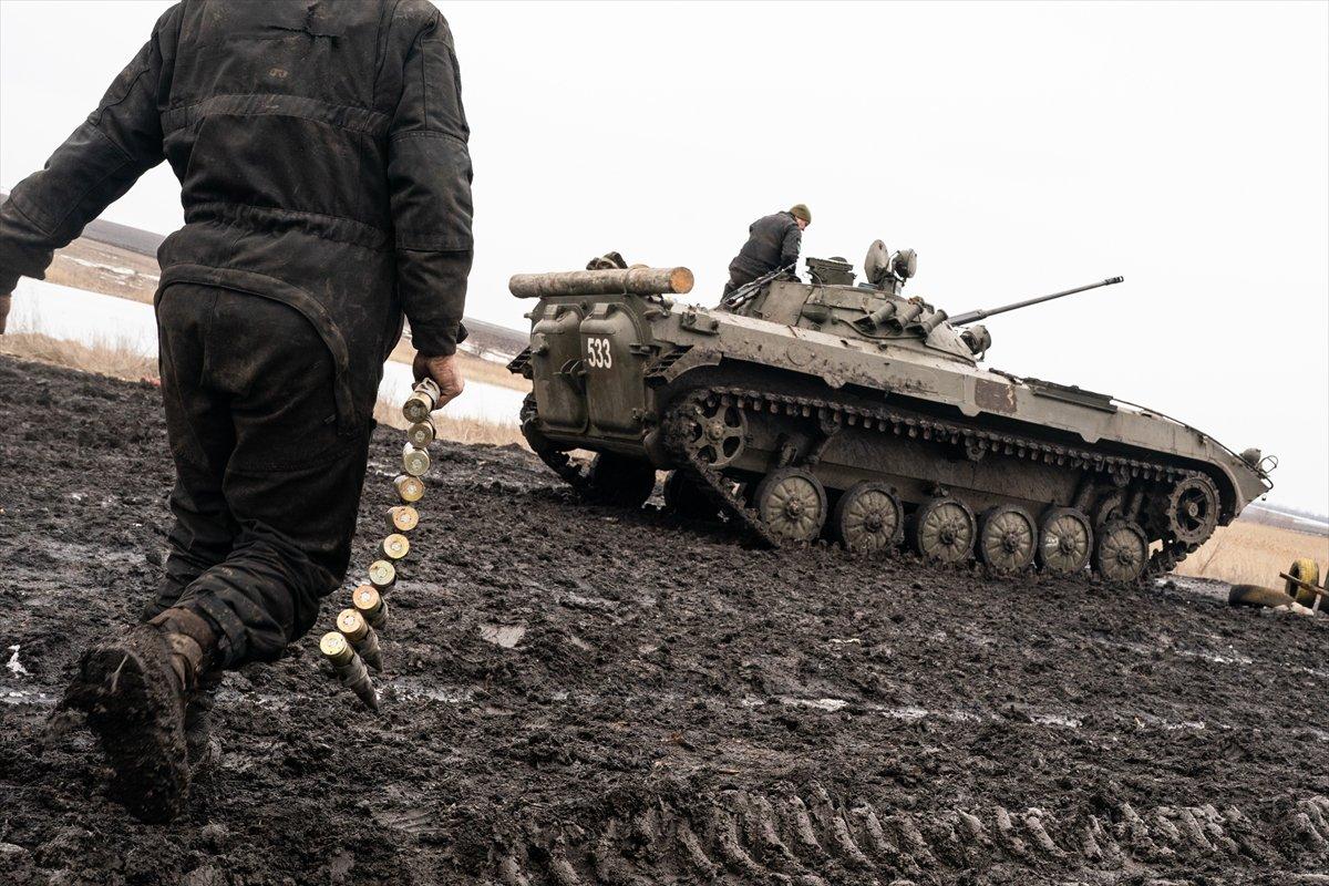 Ukrayna, Donbas yakınına 120 bin asker sevk etti