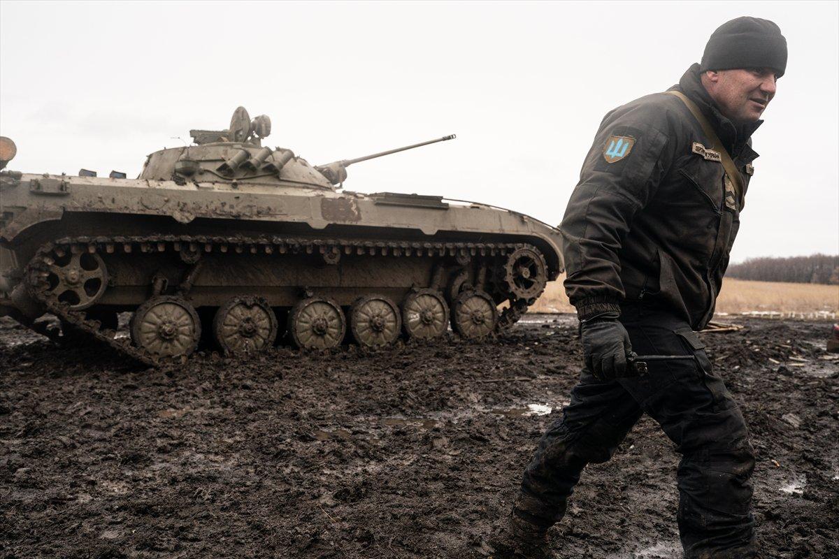 Ukrayna, Donbas yakınına 120 bin asker sevk etti