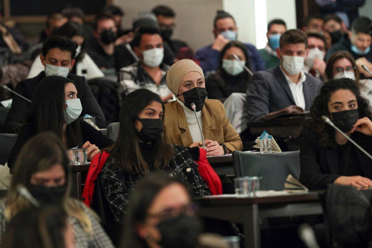 Kemal Kılıçdaroğlu öğrencilerle buluştu