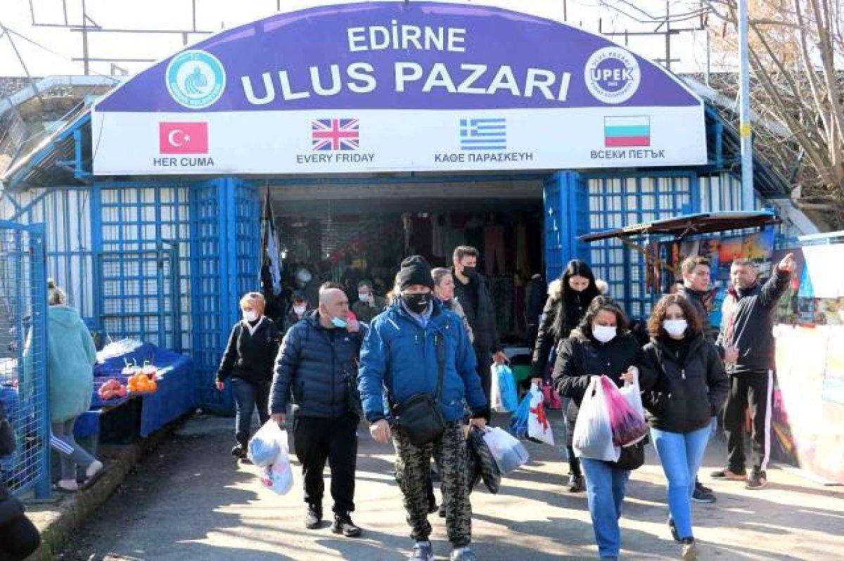 Bulgar turistler, Ulus Pazarı’na akın etti