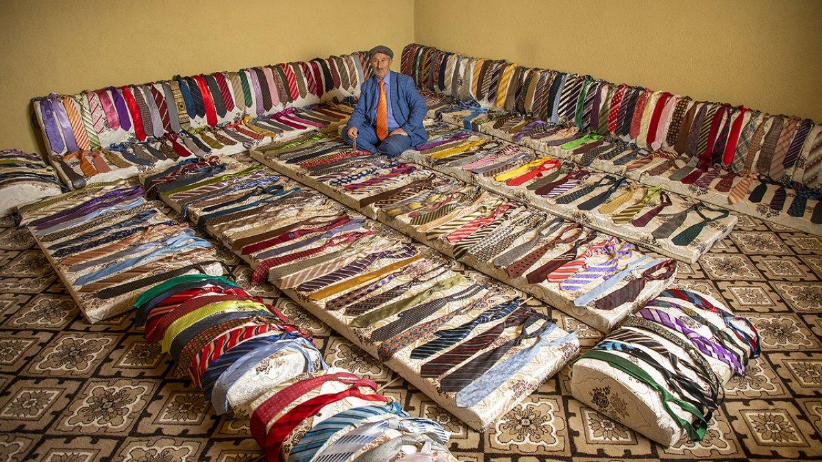 Van'da 63 yıldır tutkunu olduğu kravatları evinde sergiliyor