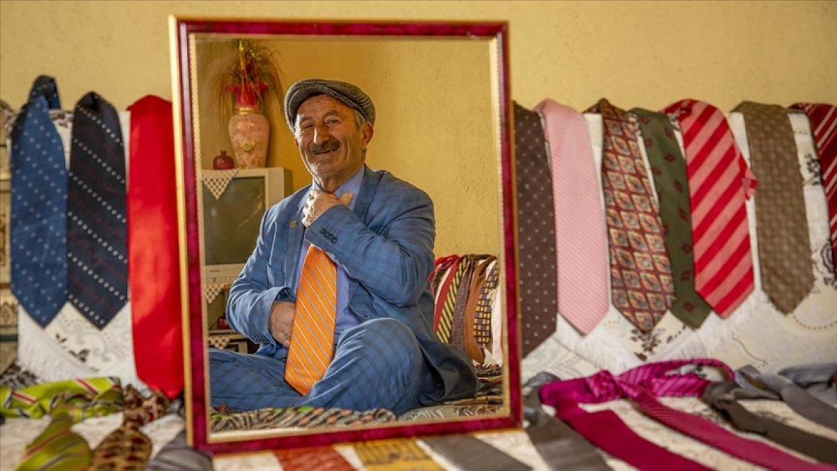Van'da 63 yıldır tutkunu olduğu kravatları evinde sergiliyor