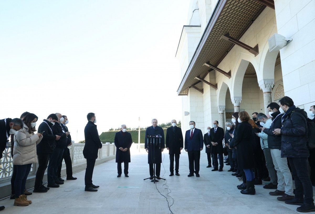 Cumhurbaşkanı Erdoğan: Aşılar sayesinde süreci rahat atlattım