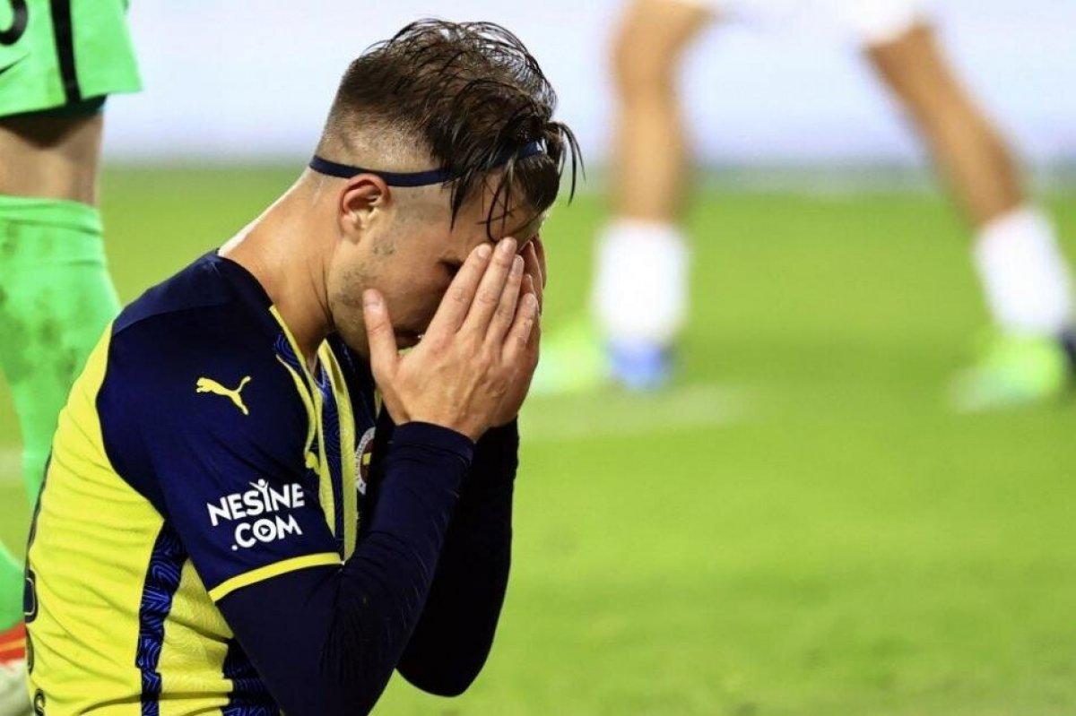 Fenerbahçe'de 9 futbolcunun üstü çizildi