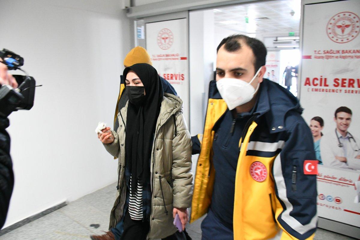 Aksaray'da kavga ettiği eşini 4 yerinden bıçakladı