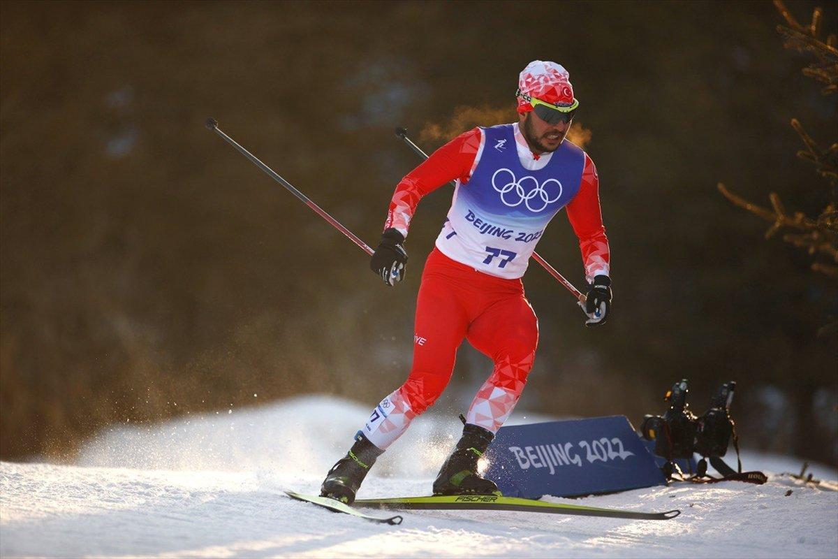 Milli kayakçı Yusuf Emre Fırat, Pekin'de sakatlandı