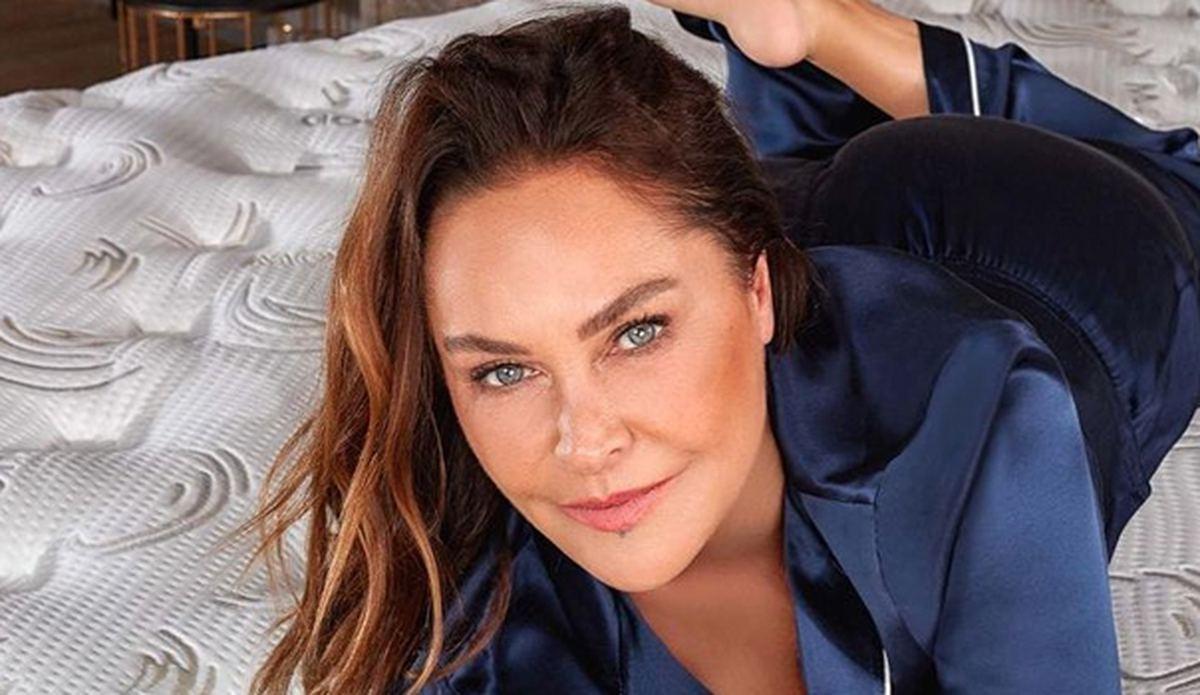 Hülya Avşar: Lezbiyen karakteri oynarım