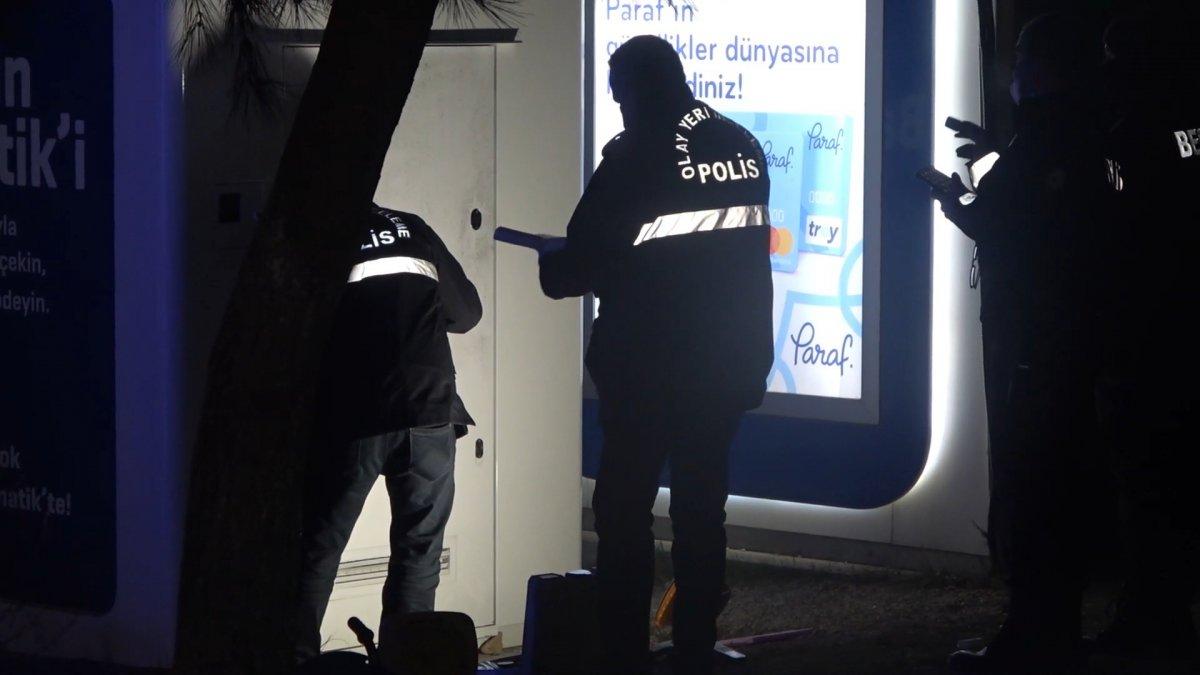 Kırıkkale'de hırsızlar, hastane önündeki banka ATM'sini soymaya kalkıştılar