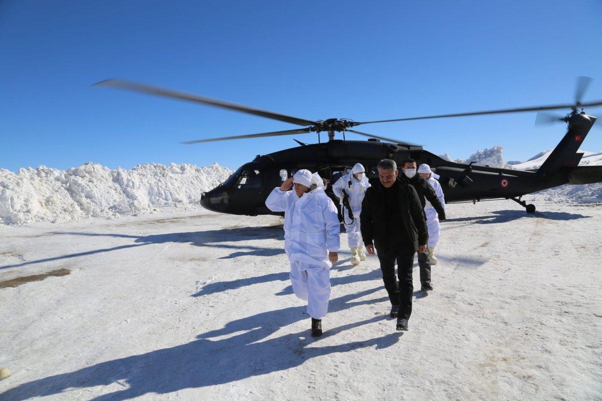 Jandarma Genel Komutanı Çetin, Tunceli’de üs bölgesini ziyaret etti