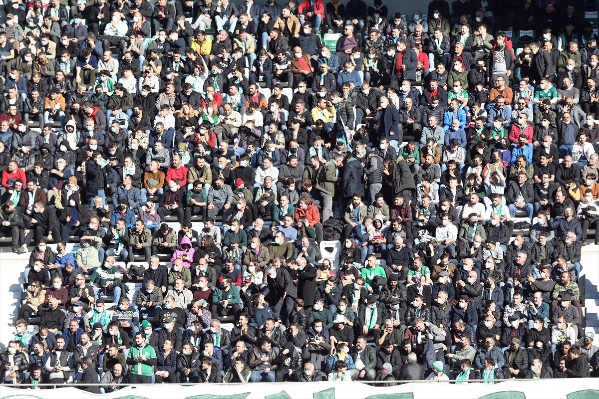 Fenerbahçe, Giresunspor'u 2 golle mağlup etti