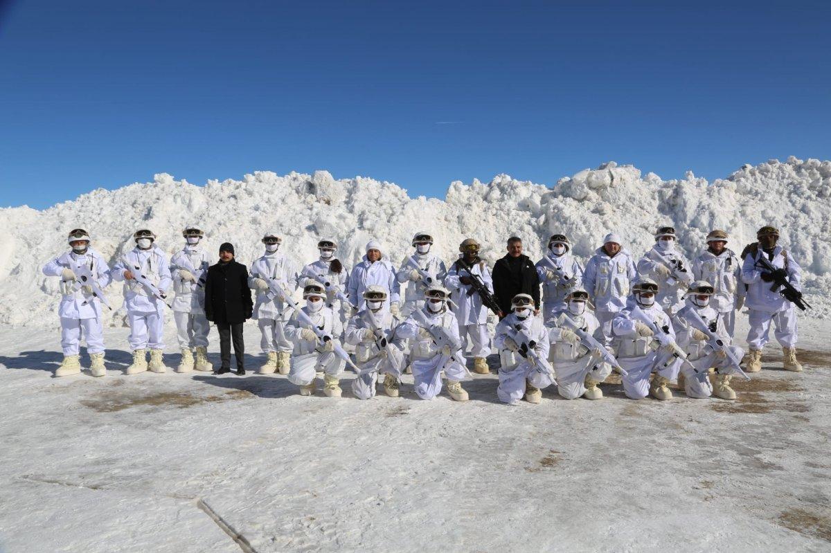 Jandarma Genel Komutanı Çetin, Tunceli’de üs bölgesini ziyaret etti