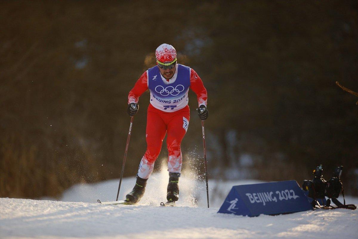 Milli kayakçı Yusuf Emre Fırat, Pekin'de sakatlandı