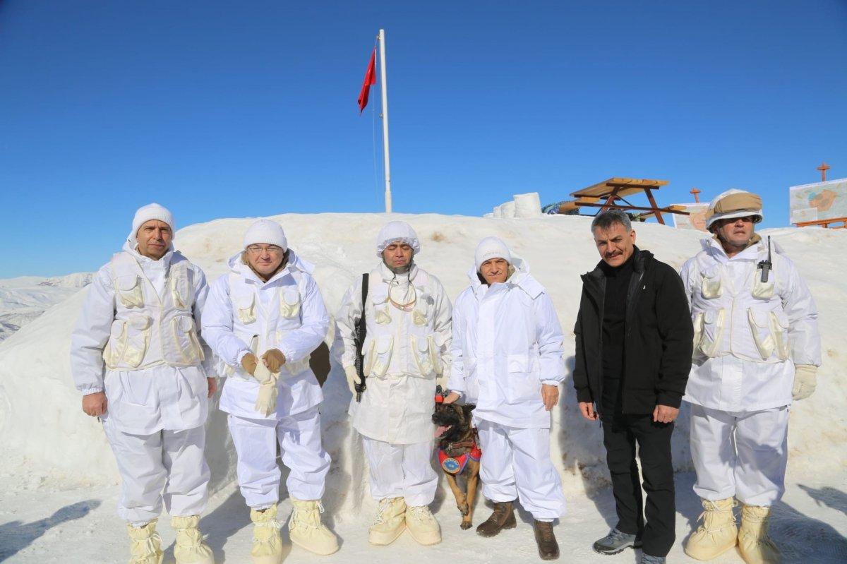 Jandarma Genel Komutanı Çetin, Tunceli’de üs bölgesini ziyaret etti