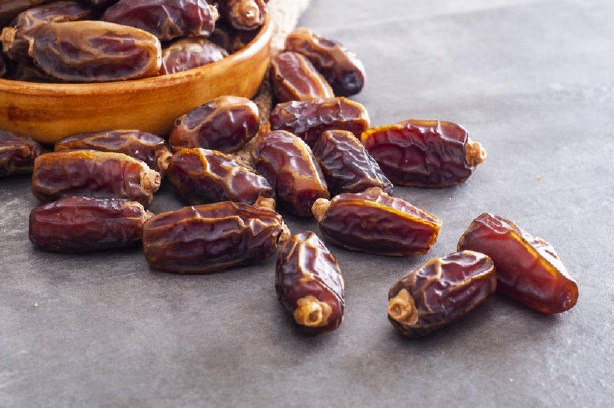 Cüzdanda hurma çekirdeği taşımak bereket getirir mi