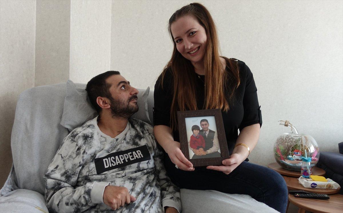 Konya'da yatağa bağımlı gazi eşini, sevgisiyle hayata bağlıyor