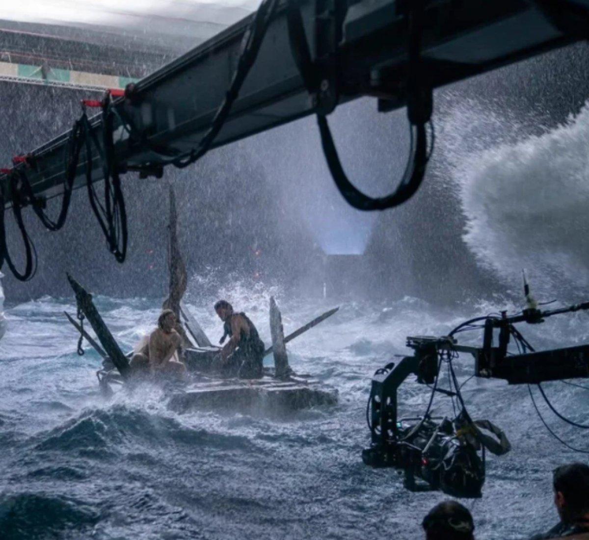 Yüzüklerin Efendisi dizisinden ilk kareler paylaşıldı