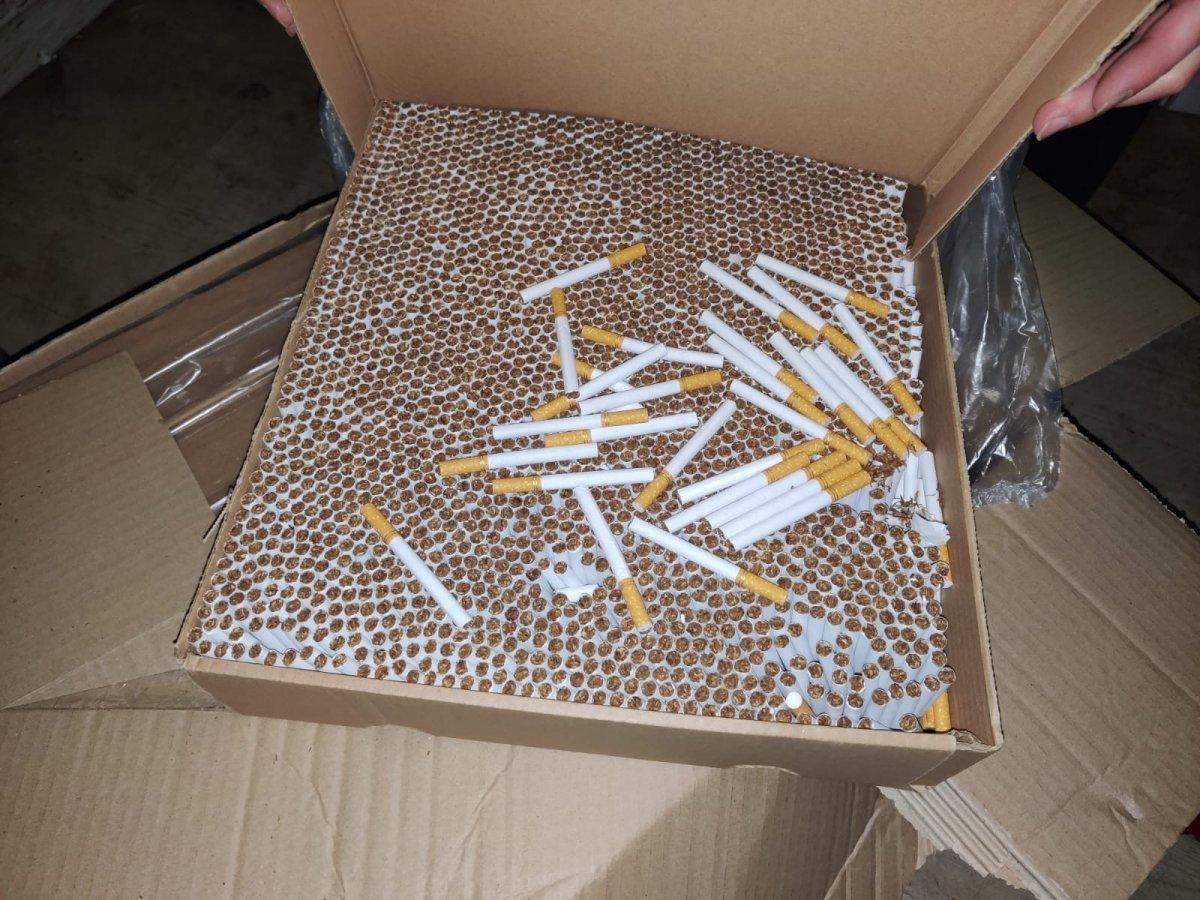 İzmir'de 4 milyonluk kaçak sigara operasyonu