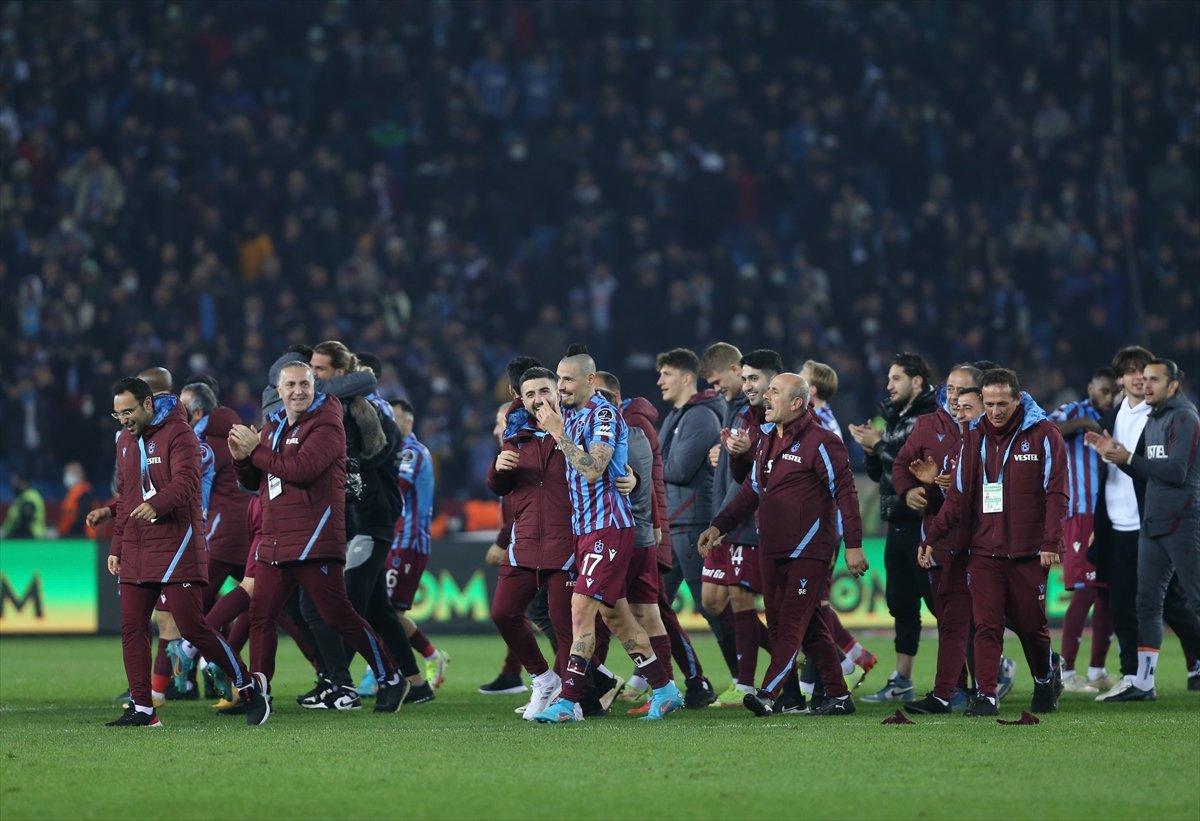 Trabzonspor Başkanı Ahmet Ağaoğlu: Şampiyonluk söylemleri için çok erken