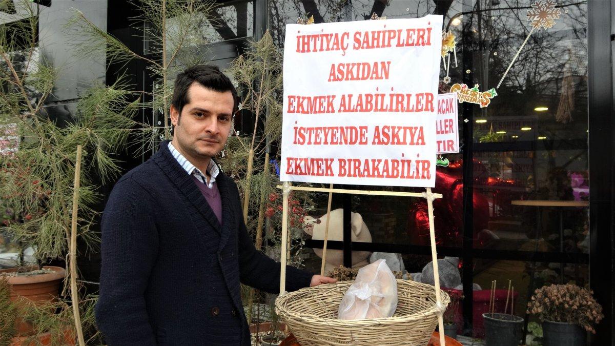 Elazığ'da çiçekçiden Sevgililer Günü için 'Askıda Çiçek' kampanyası