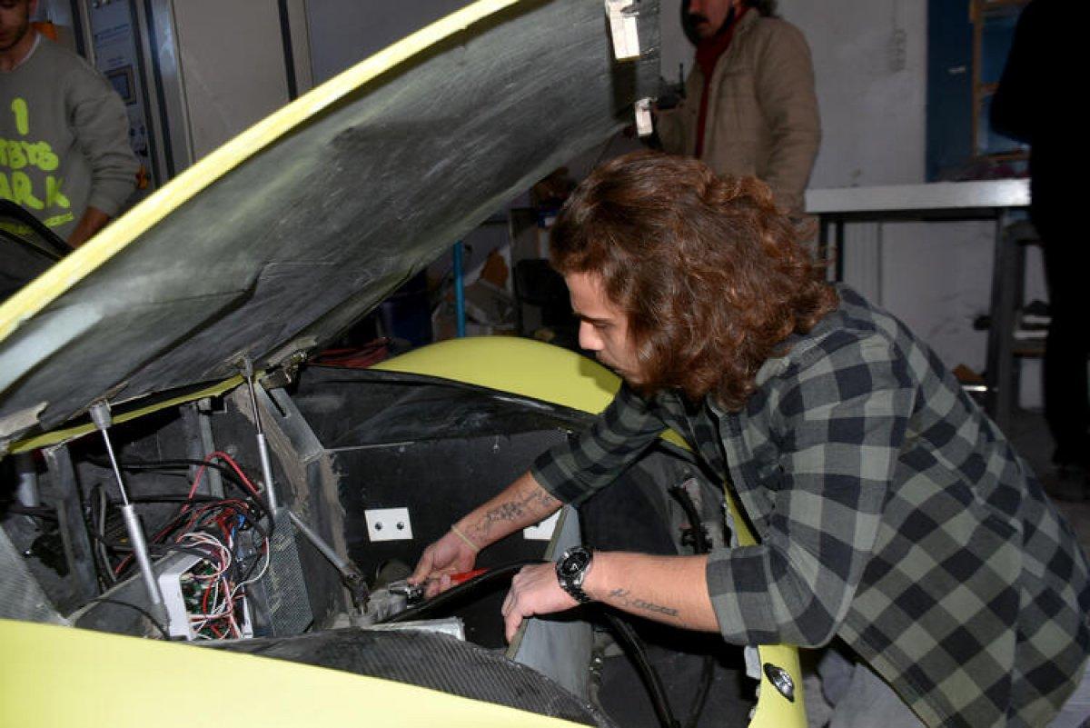 Trakya'da üniversiteli gençler 8 ayda elektrikli araç üretti