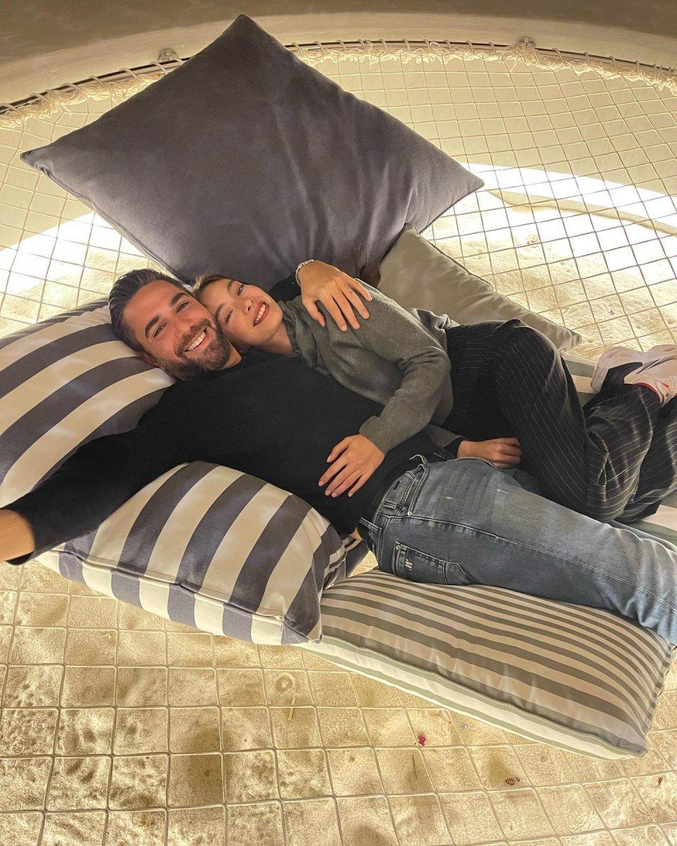 Neslihan Atagül'den romantik 14 Şubat paylaşımı