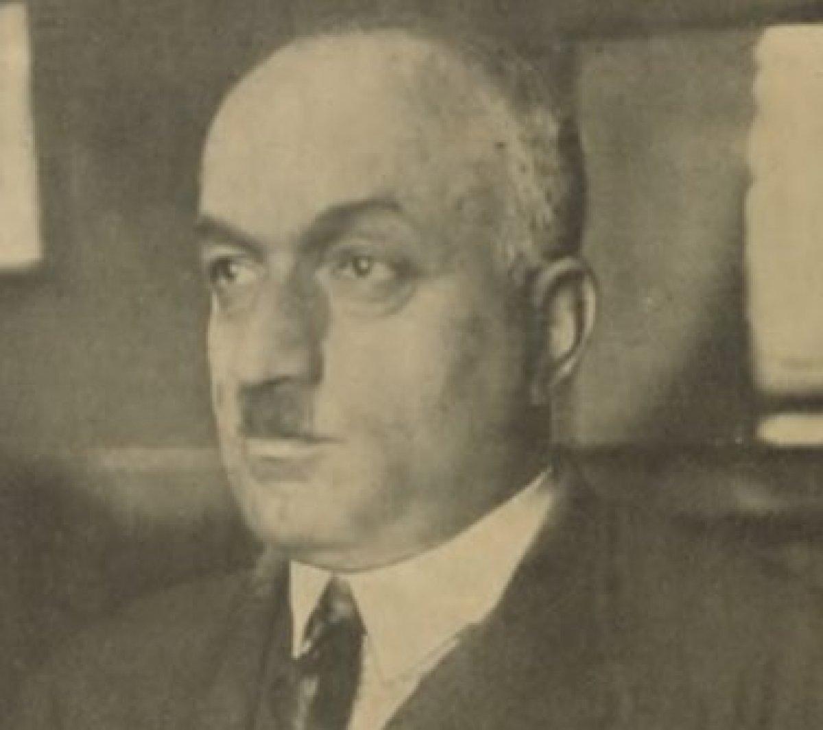 Ahmet Haşim kimdir