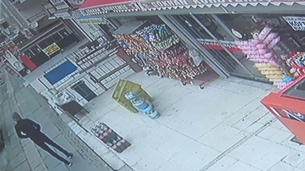 Ankara'da silahlı soyguncu kuyumcuyu bastı