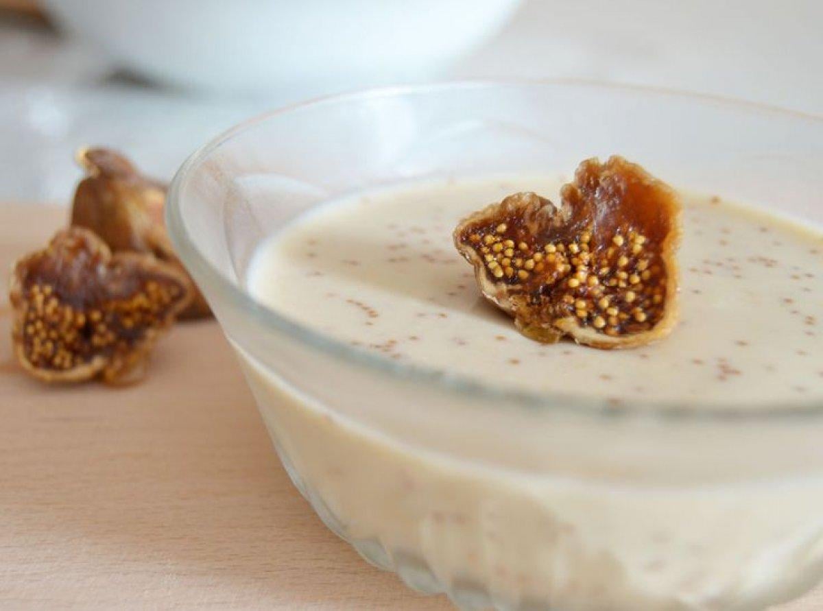 Kaynamış süte kuru incir atıp içmenin süper ötesi faydaları