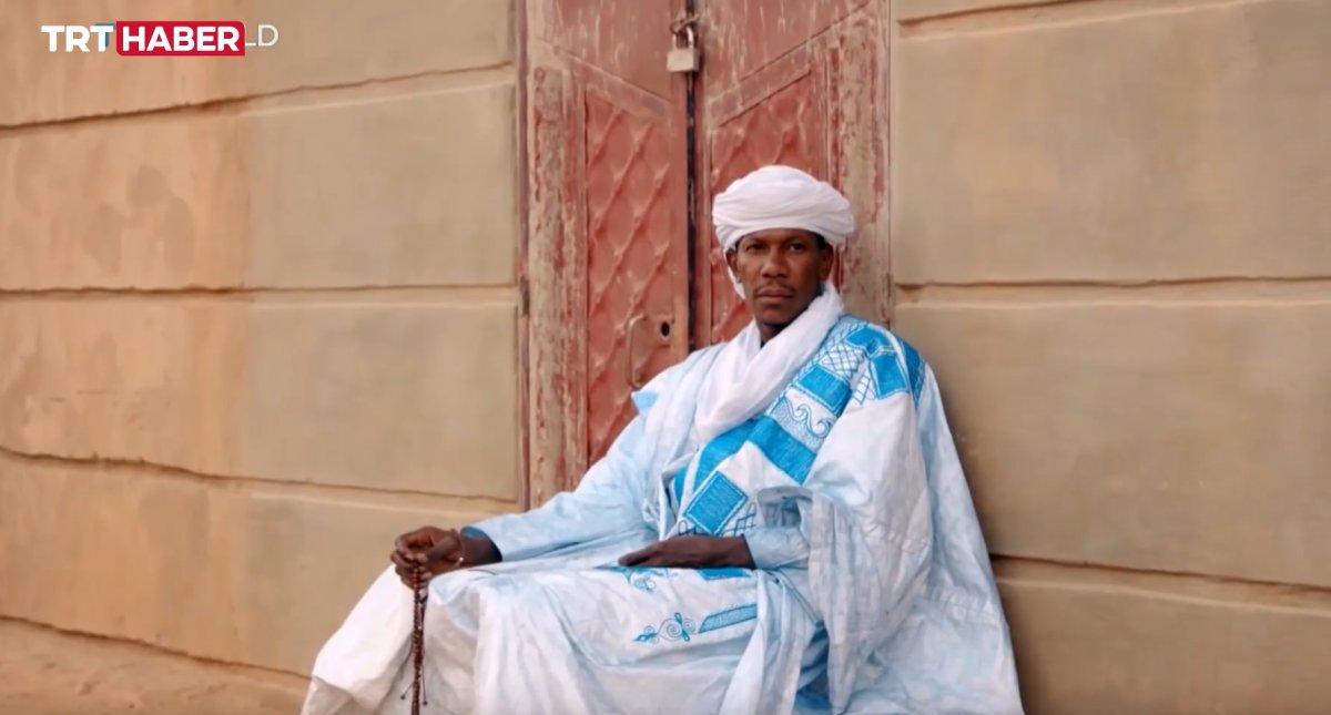 Nijer'i ziyaret eden İsviçre heyetinin 'Osmanlı tuğrası' şaşkınlığı