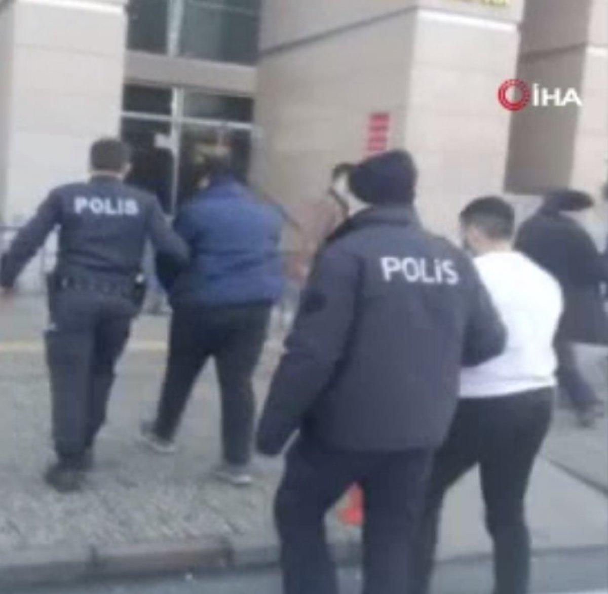 Kağıthane’de zabıta ile seyyar satıcılar arasında arbede