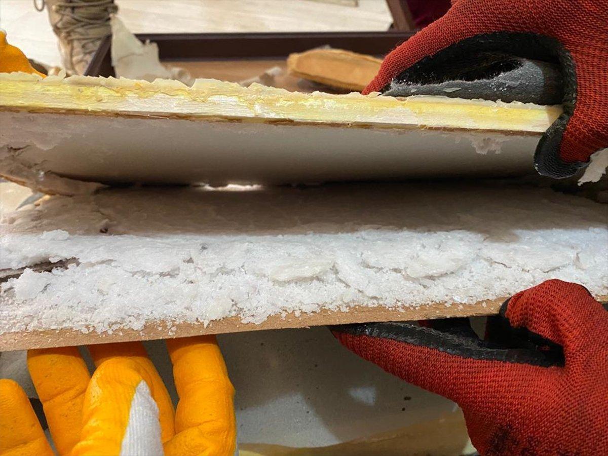 Hakkari'de enstrümanın içinden sentetik uyuşturucu çıktı