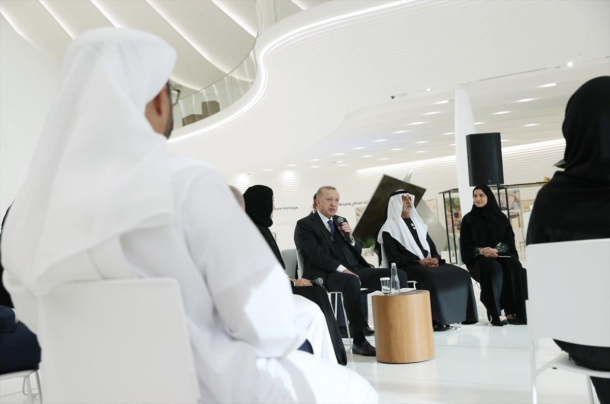 Cumhurbaşkanı Erdoğan, BAE'de gençlerle buluştu