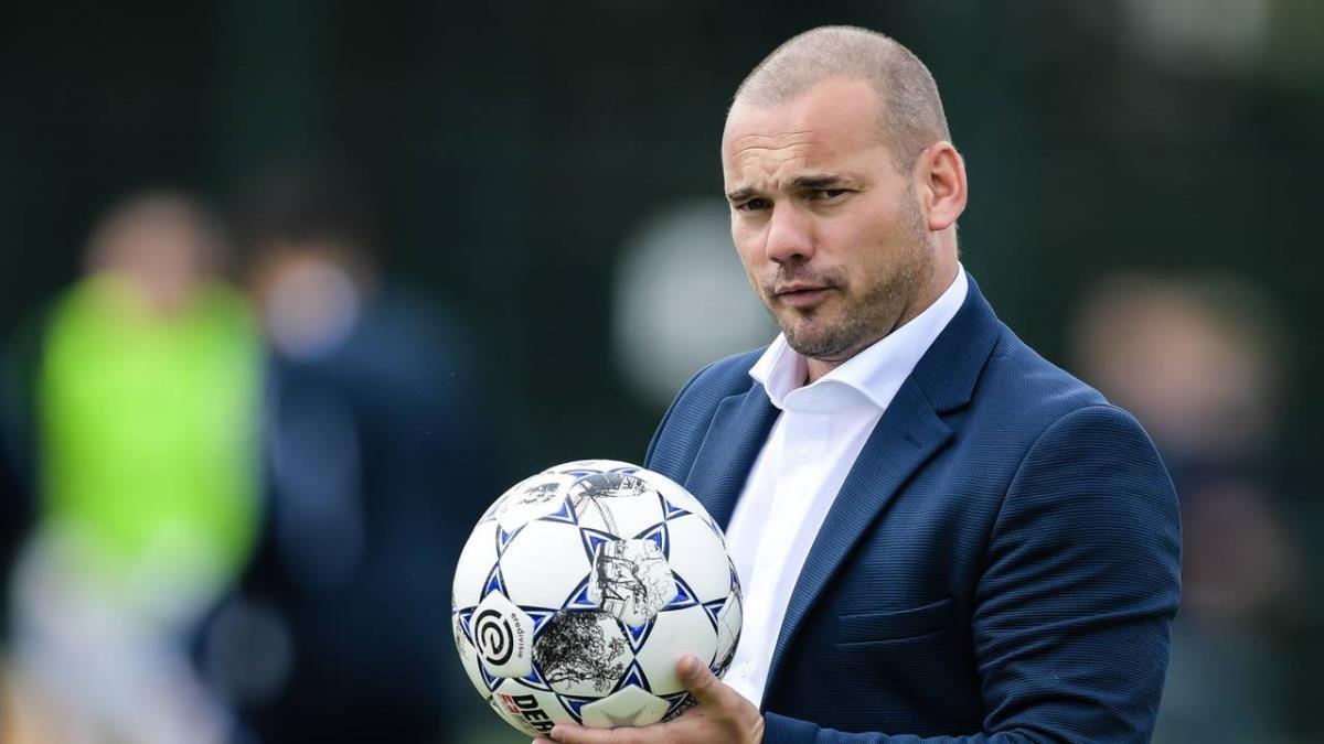 Wesley Sneijder futbol direktörü oluyor