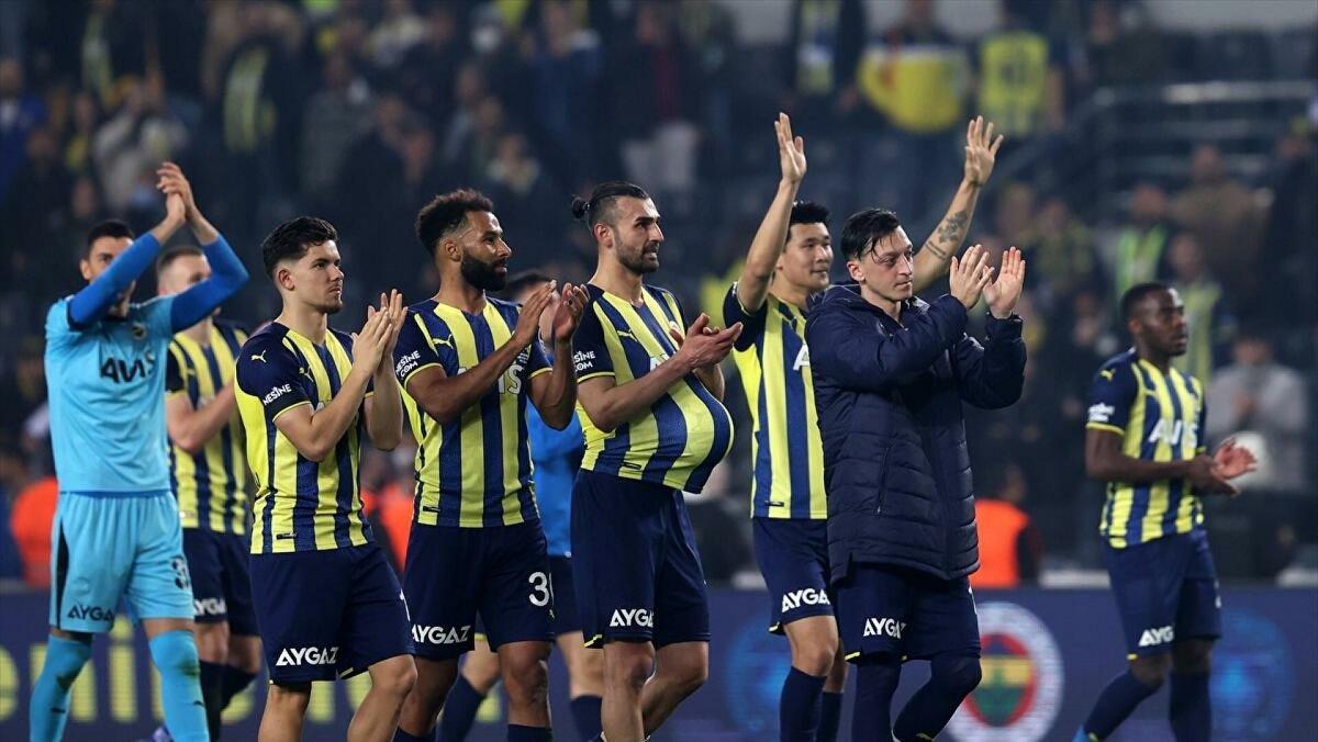 Fenerbahçe - Slavia Prag maçı öncesi kadrolarda son durum