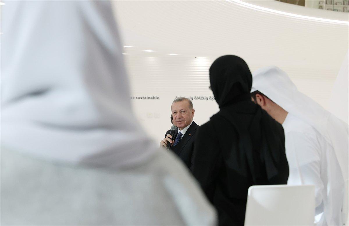 Cumhurbaşkanı Erdoğan, BAE'de gençlerle buluştu