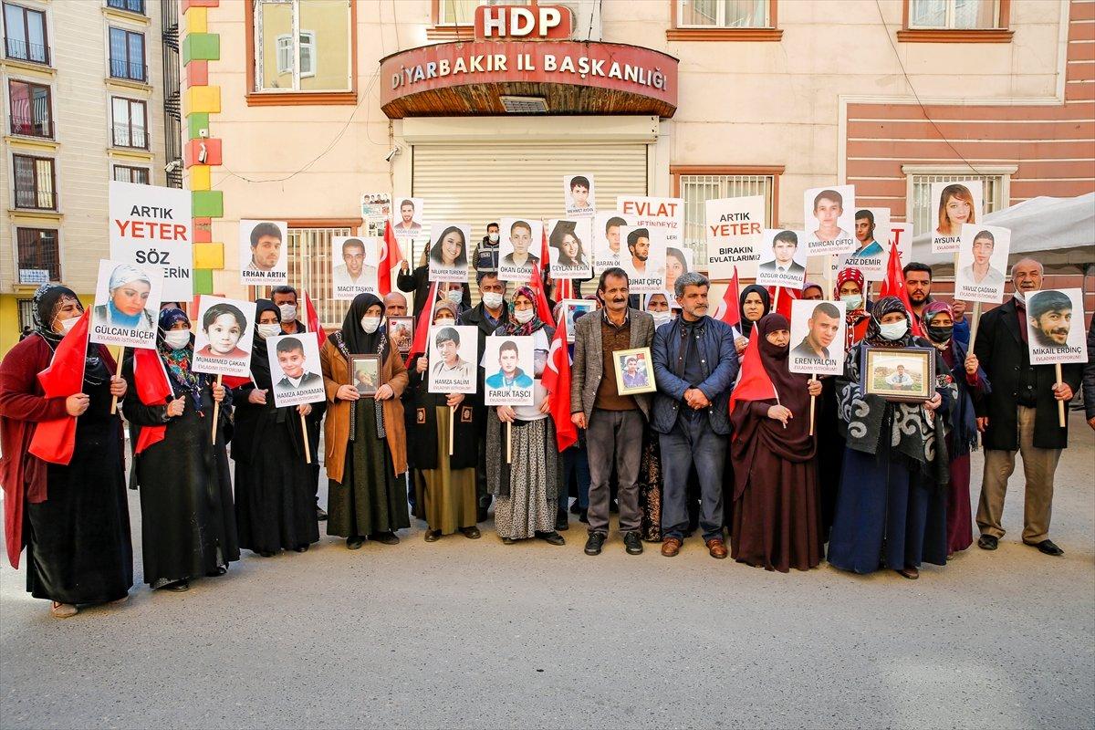 Diyarbakır annelerinin evlat nöbeti, 900 gündür devam ediyor
