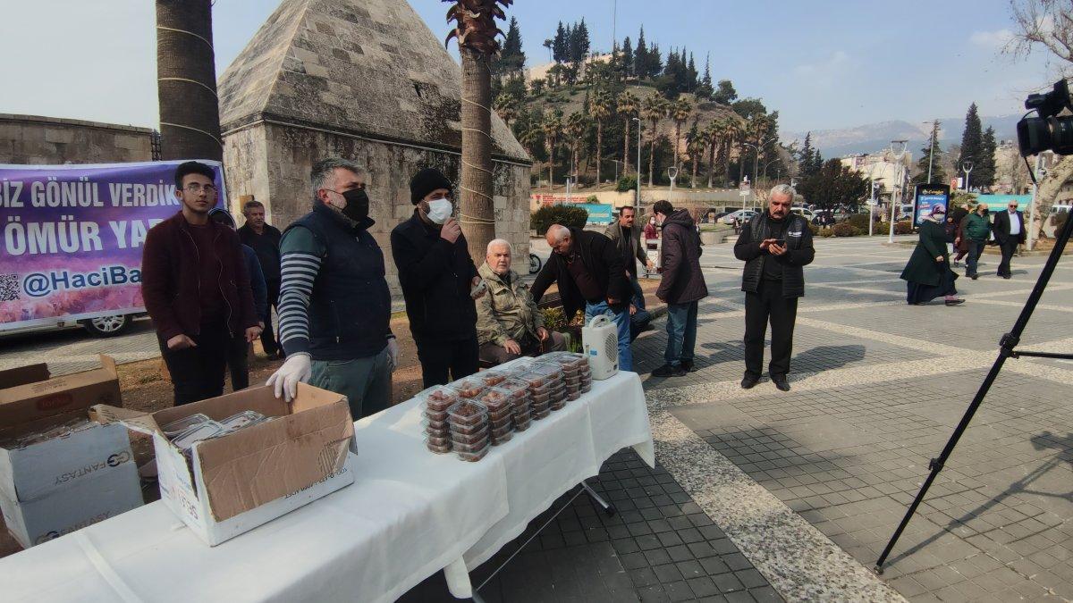 Kahramanmaraş'ta Cumhurbaşkanı Erdoğan için lokma dağıttılar