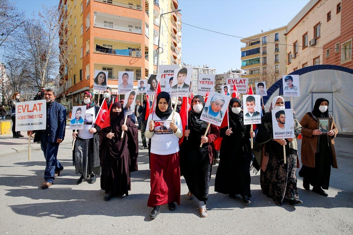 Diyarbakır annelerinin evlat nöbeti, 900 gündür devam ediyor