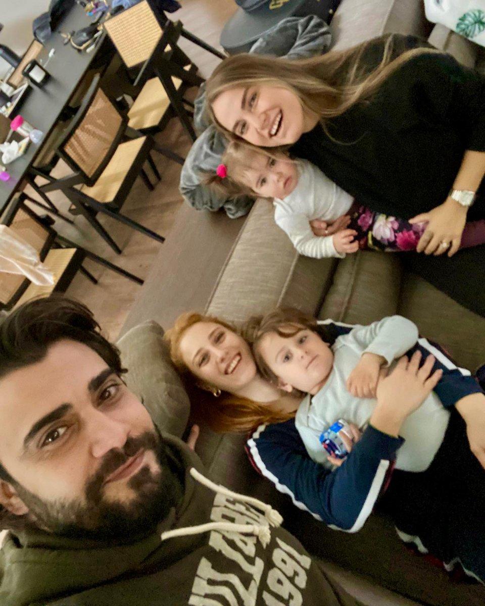 Hazal Kaya ile Ceyda Ateş yıllar sonra buluştu