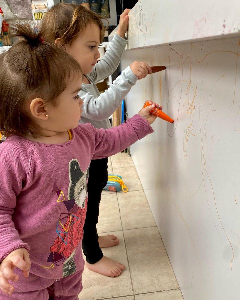 Hazal Kaya ile Ceyda Ateş yıllar sonra buluştu