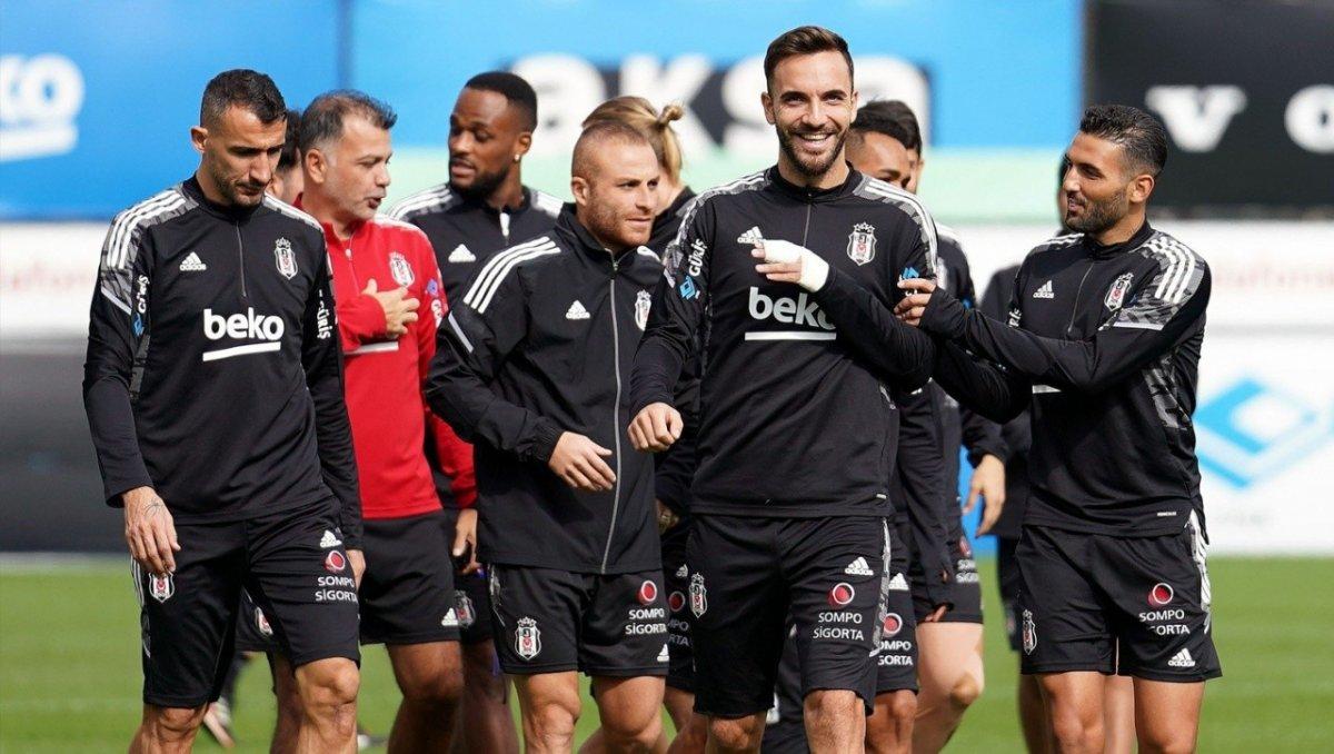 Beşiktaş'ta 3 yerli için karar verildi