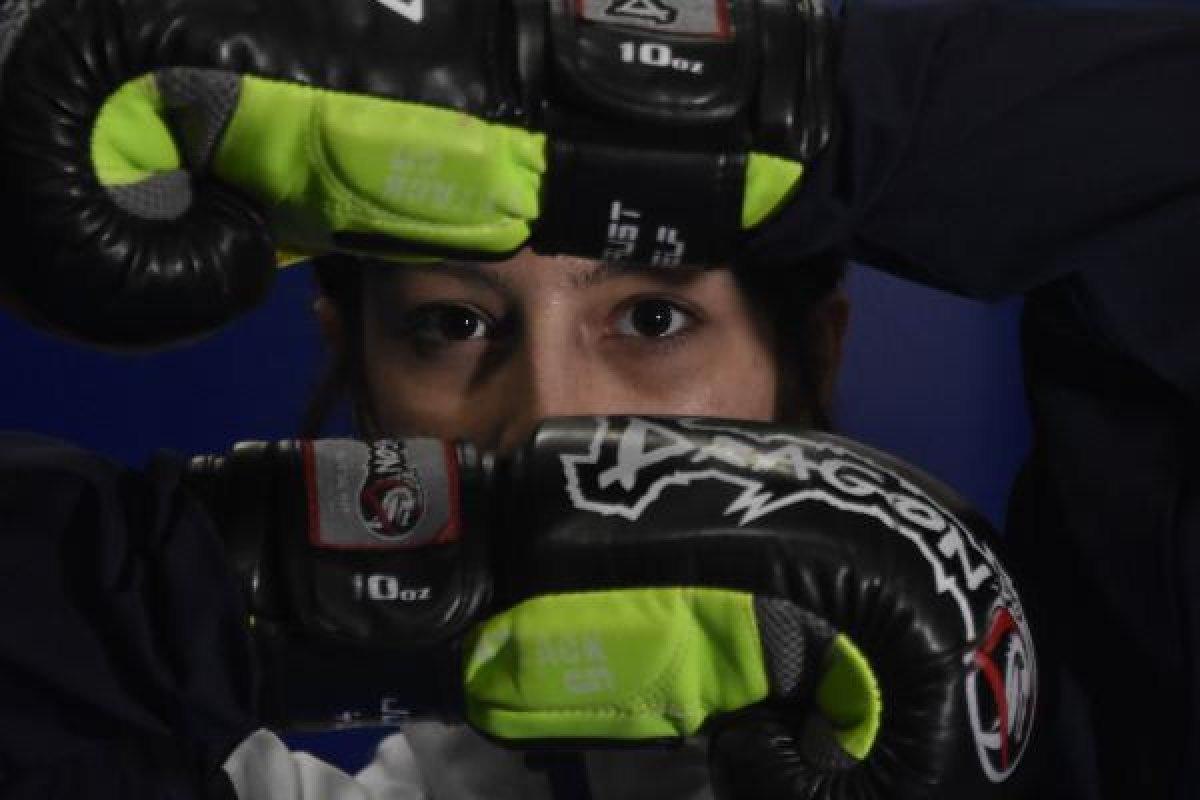 Konya'da 'yapamazsın' diyenlere inat kick boks şampiyonu oldu