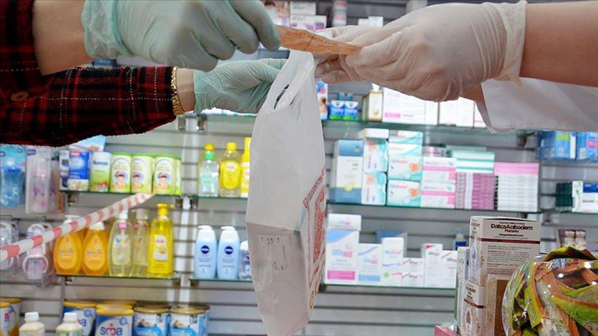 Eczacılar maske satışlarının düşüşünden memnun değil