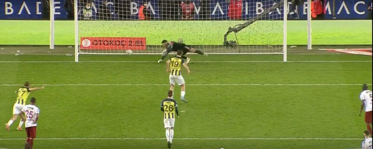 Serdar Dursun'dan ilginç penaltı