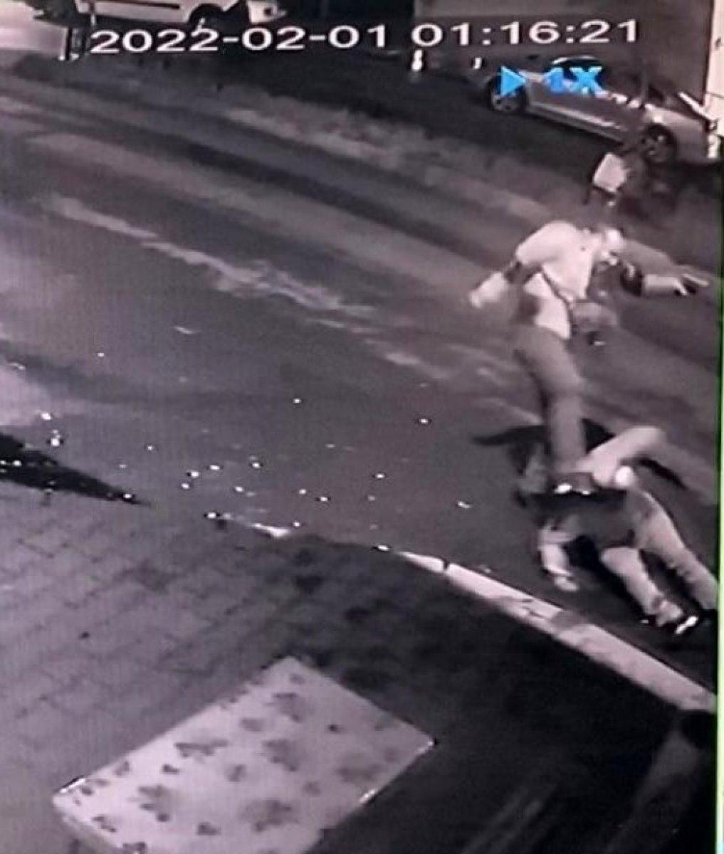 Seyrantepe’de silahlı köpek besleme kavgası