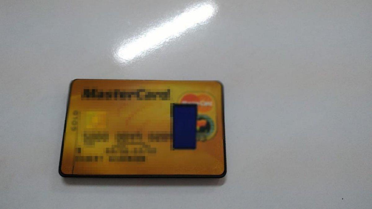 İstanbul'da ehliyet sınavına maskesindeki kopya düzeneğiyle girdi